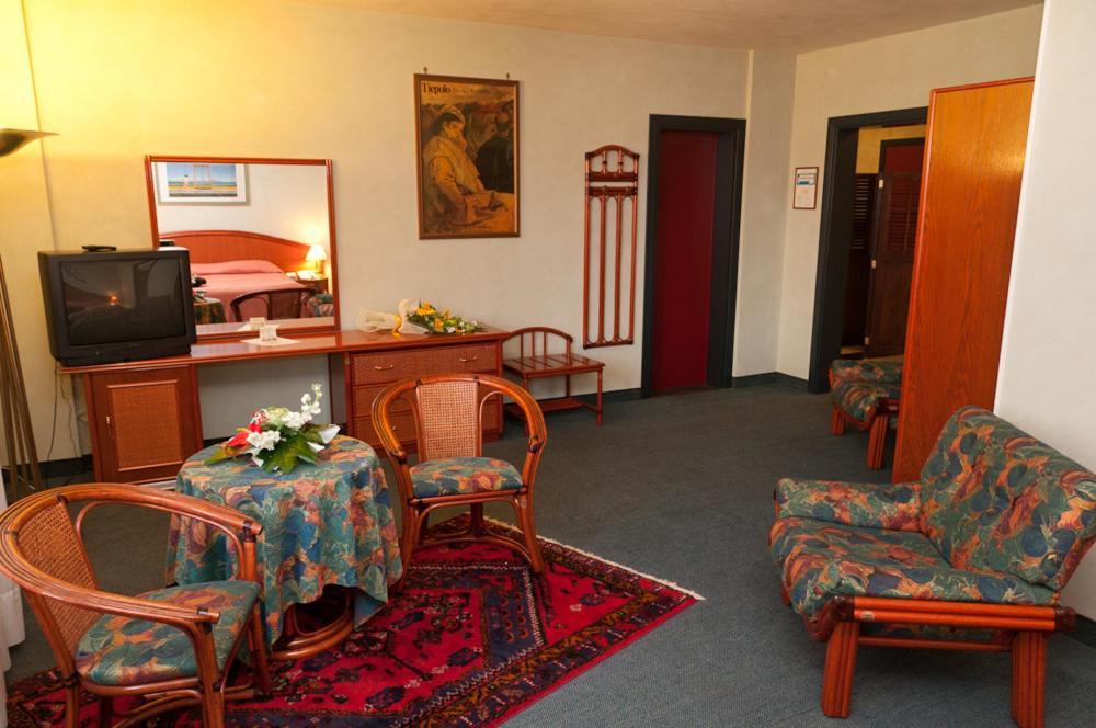 Hotel Villa Isabela Сант'Анджело Экстерьер фото